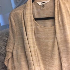 Alia Tan Sweater Shirt 3/4 sleeve size PL